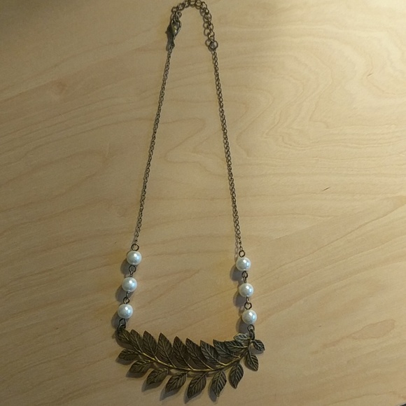 Branch and Pearl Necklace - Picture 2 of 6